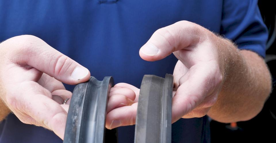 Left gasket is manufactured by McWane Ductile and U.S. Pipe. Right gasket is manufactured by American.