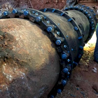 Ductile iron pipe is used to make the repair.