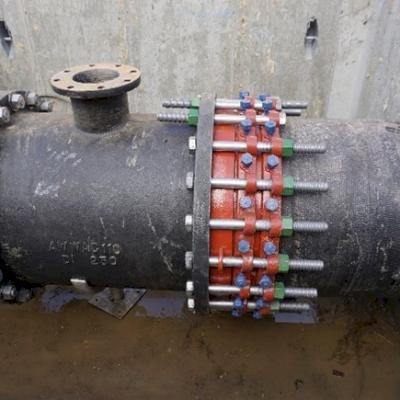 Example of fittings on Ductile iron pipe.