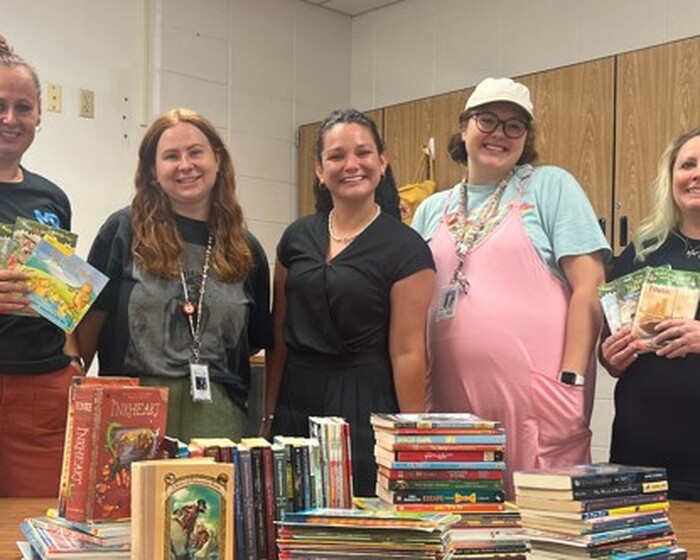 McWane Ductile - Utah donates books to local elementary school